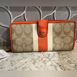 NWT Coach Wallet